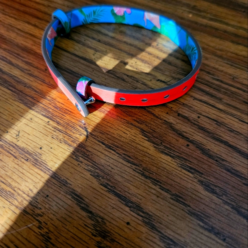 Hibiscus bracelet